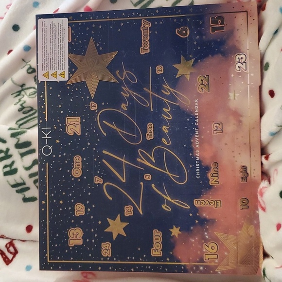 Q-KI Other - Gorgeous Makeup set